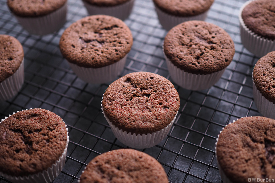 Cookies-Cream-Cupcake-With-Oreo-Cream-Frosting_2